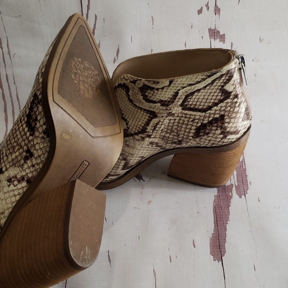 Vince Camuto 9.5 snake skin print block heel ankle boots - Picture 7 of 8